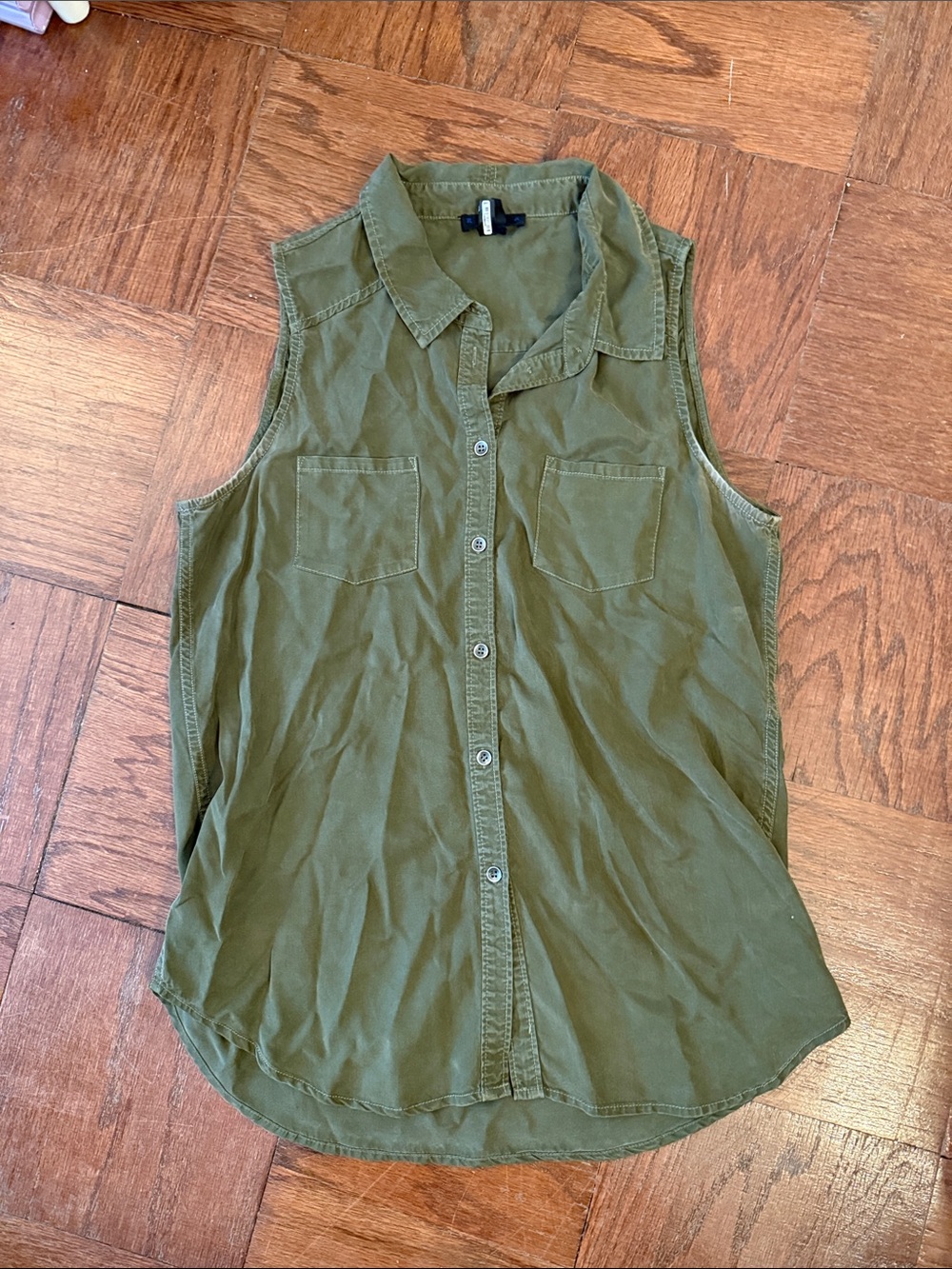 PAIGE Olive Green Sleeveless Button-Down Shirt